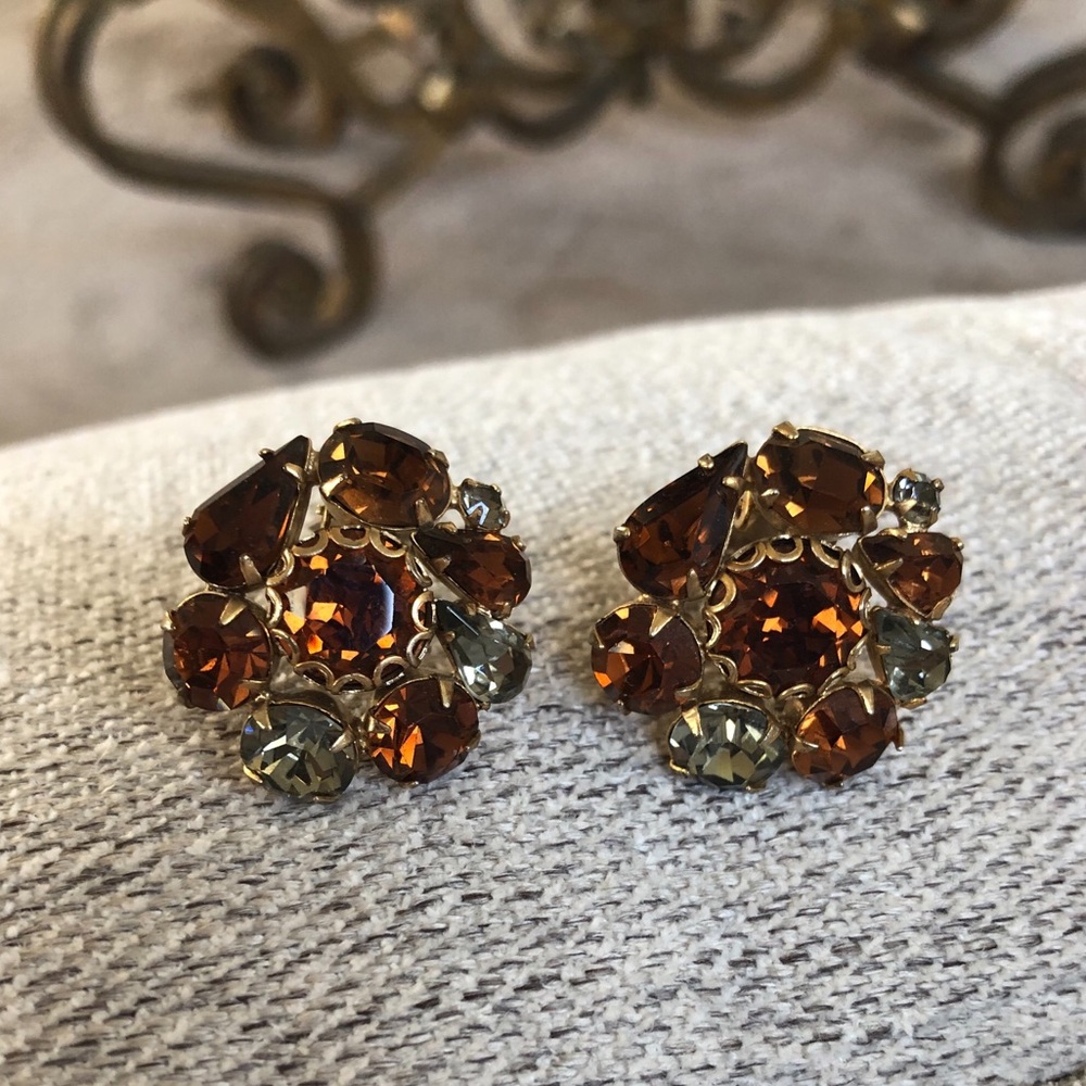 Vintage Rhinestone Earrings 💕SALE 💕